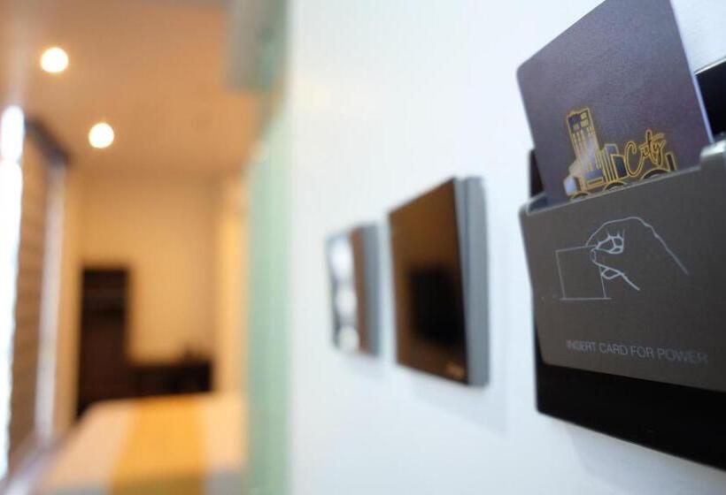 חדר דלוקס, City Pod