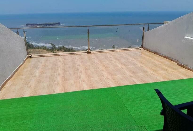 オーシャンビュースーペリアースイート, Waves Seaview Seascapes Dapoli