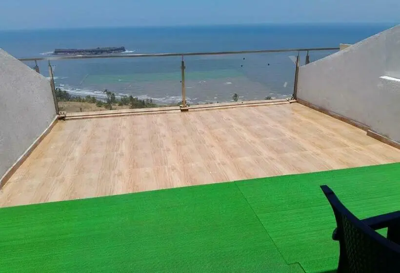 オーシャンビュースーペリアースイート, Waves Seaview Seascapes Dapoli