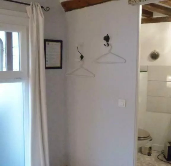 スタンダードルーム, Chambre D Hôtes Logis De Saint Jean