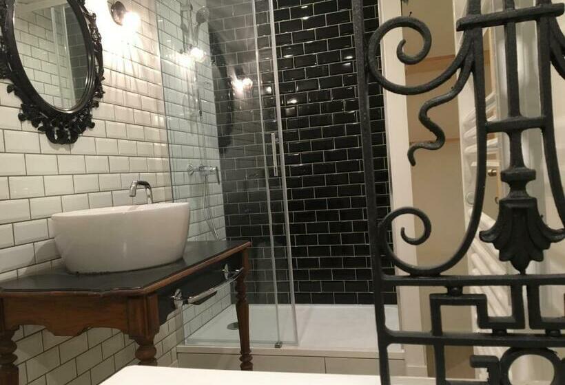 Четырехместный Номер Стандарт, Chambre D Hôtes Logis De Saint Jean