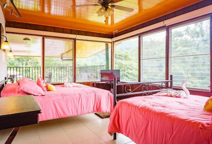 4인용 스탠다드 룸, Central Boquete