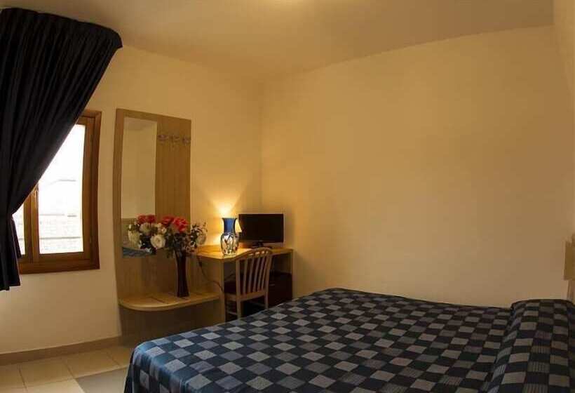 اتاق اکونومی, Domus Ciliota