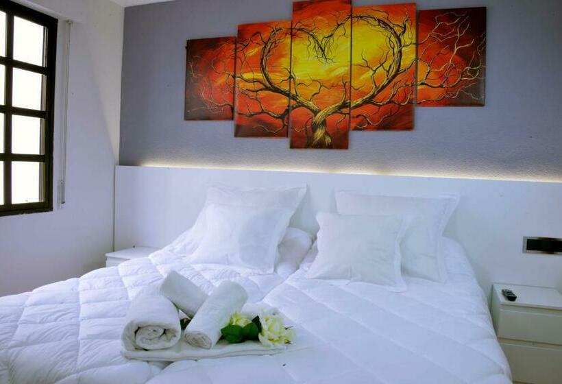 Номер Стандарт, Hostal El Júcar