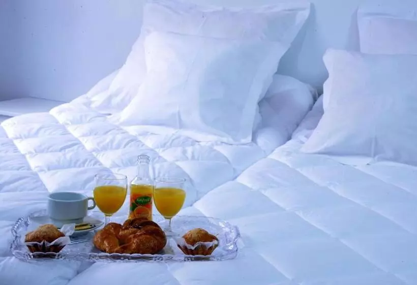 اتاق استاندارد با بالکن, Hostal El Júcar