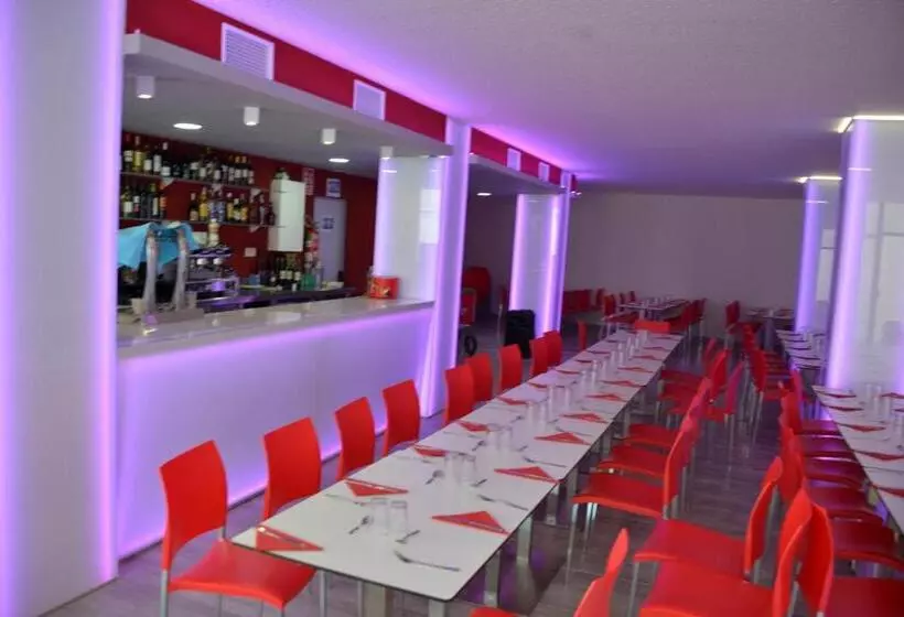 اتاق استاندارد یک نفره, Hostal El Júcar