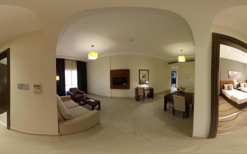 سوئیت خانواده 2 خوابه, Action Hotel Ras Al Khaimah