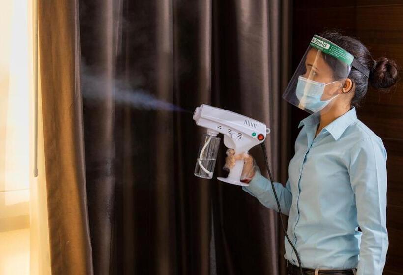 سوییت, Action Hotel Ras Al Khaimah