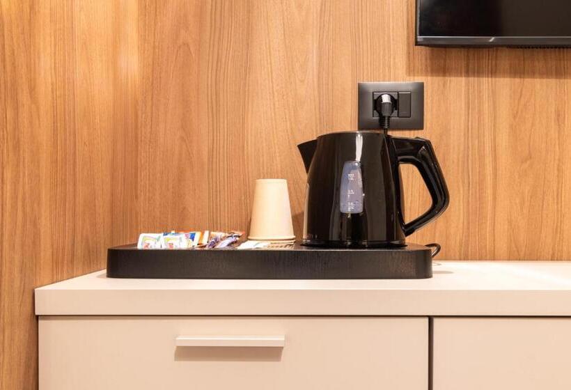 غرفة قياسية مزوَّدة بشُرفة, Continental B&b City