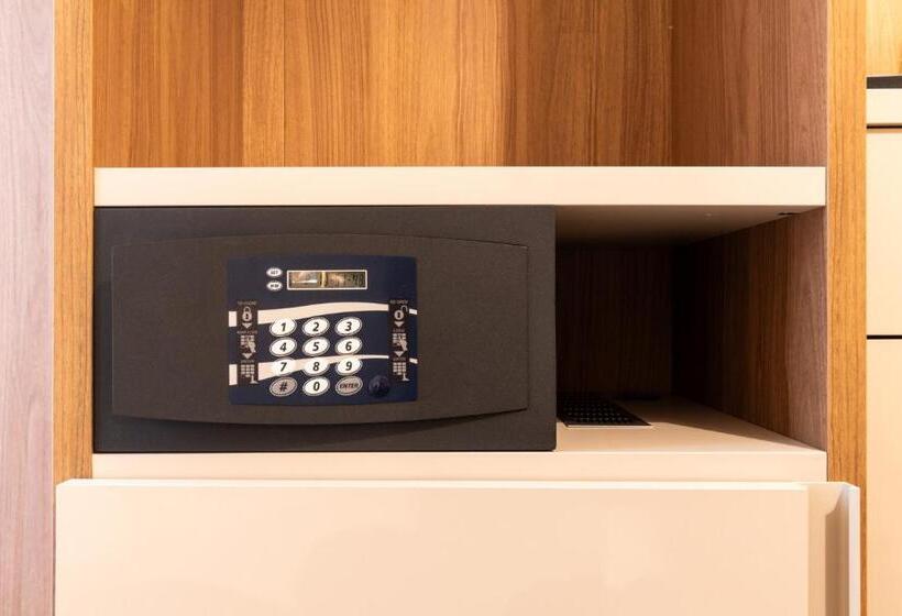 غرفة قياسية, Continental B&b City