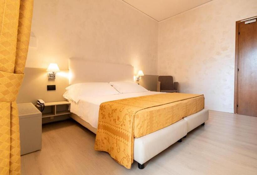 غرفة إقتصادية, Continental B&b City