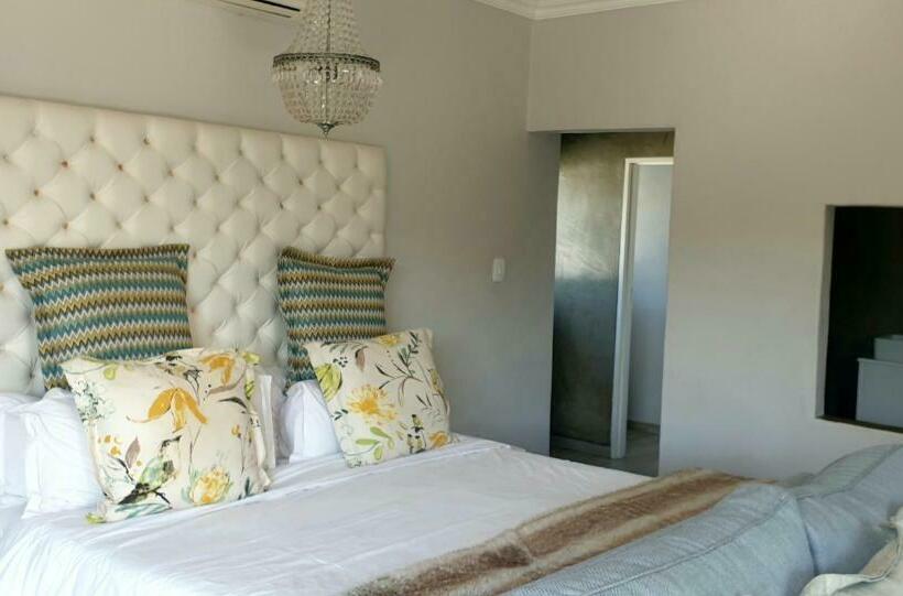 スーペリアールーム, Country Boutique