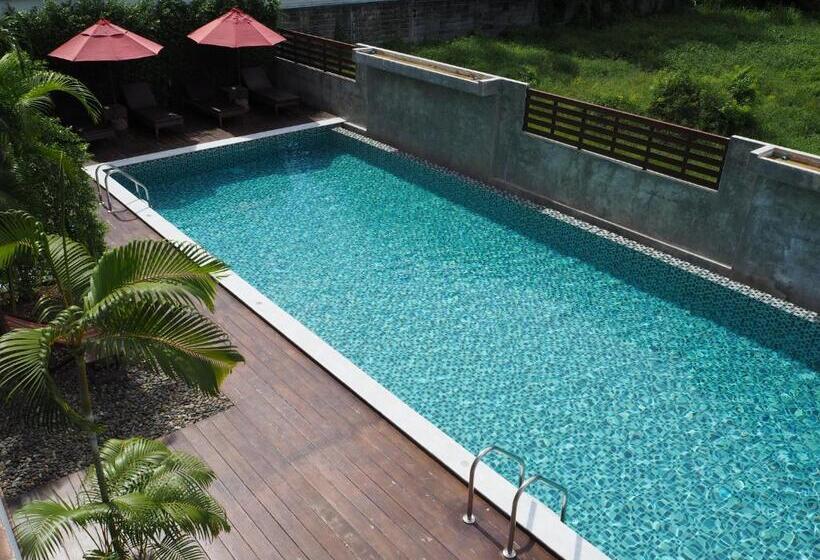 غرفة قياسية بالطابق الأرضى, Crystal Lamai