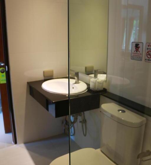 غرفة قياسية بالطابق الأرضى, Crystal Lamai