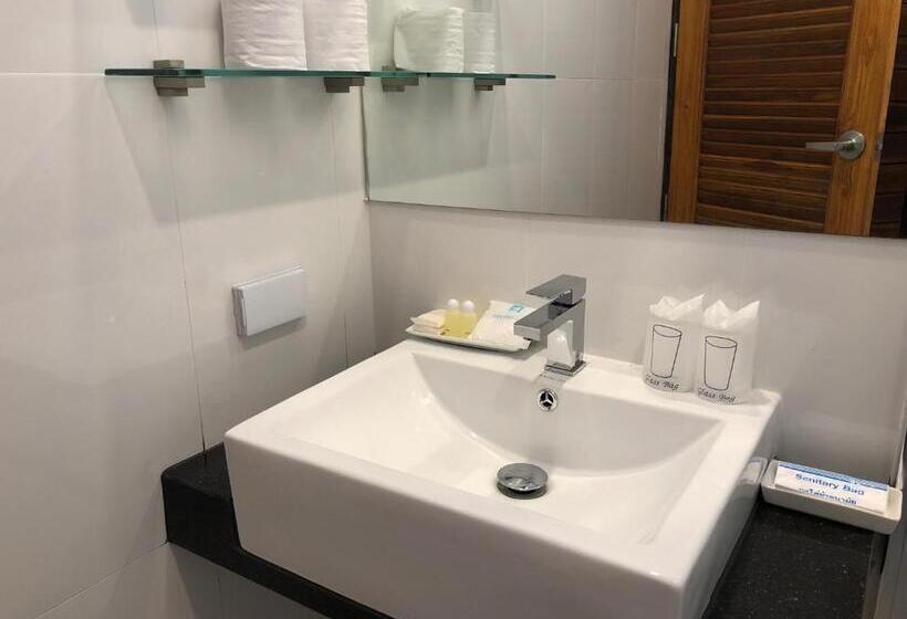 غرفة إقتصادية, Crystal Lamai