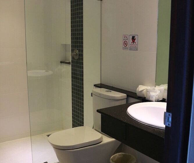 غرفة قياسية بالطابق الأرضى, Crystal Lamai