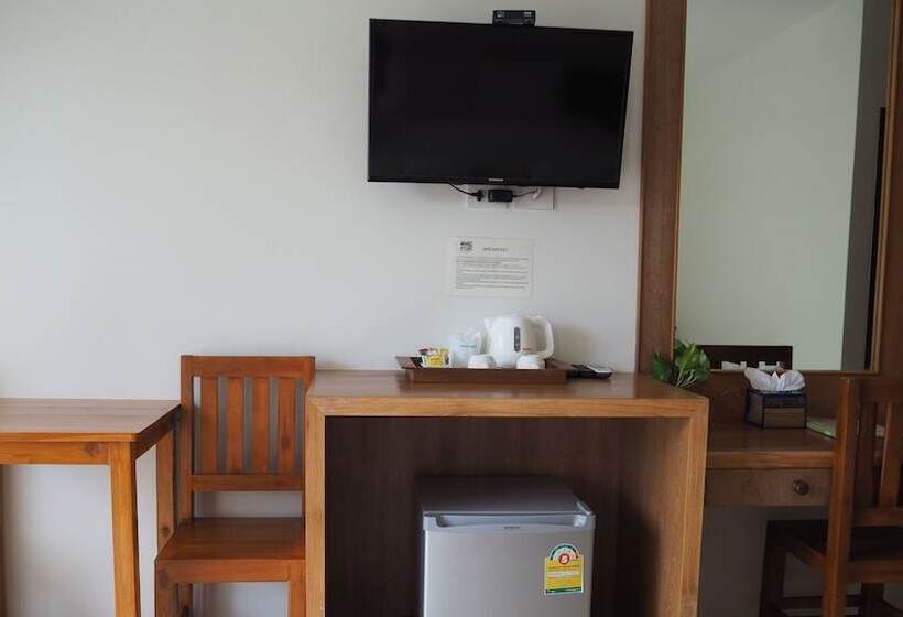 غرفة قياسية بالطابق الأرضى, Crystal Lamai