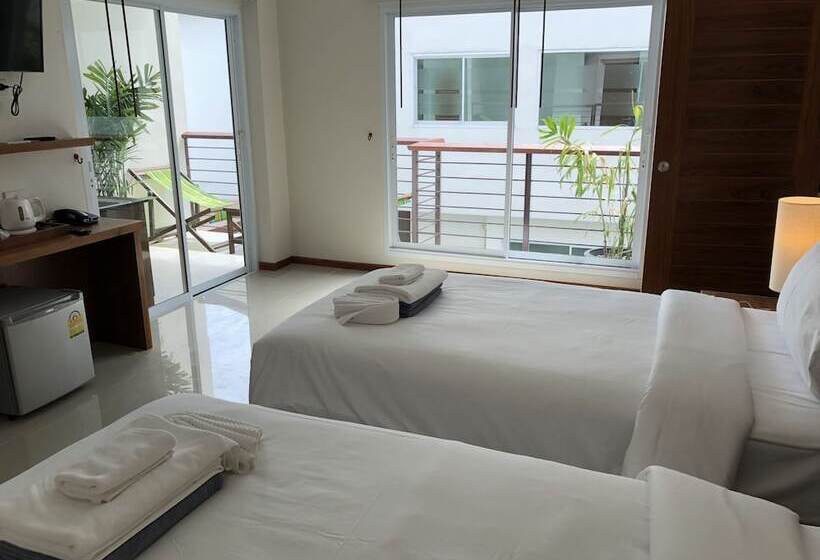 غرفة إقتصادية عائلية, Crystal Lamai