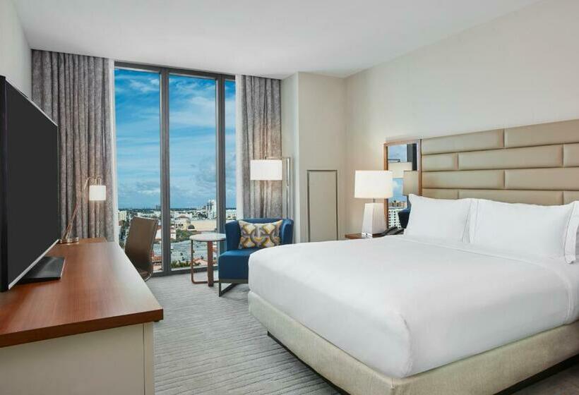 Номер Deluxe Кровать Кинг Вид на Город, Hilton West Palm Beach