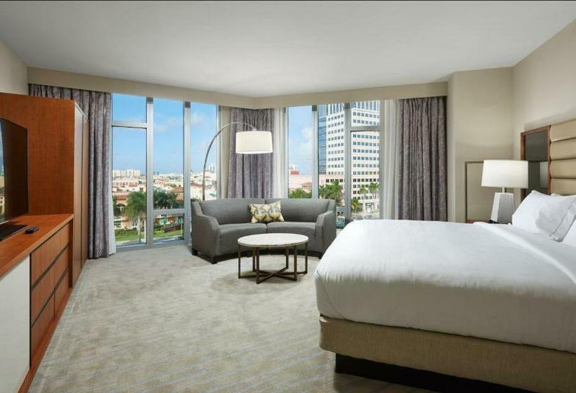 جناح بريميوم, Hilton West Palm Beach