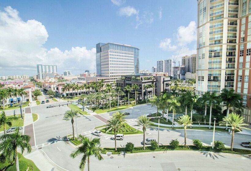 غرفه قياسيه سريرين مزدوجين, Hilton West Palm Beach