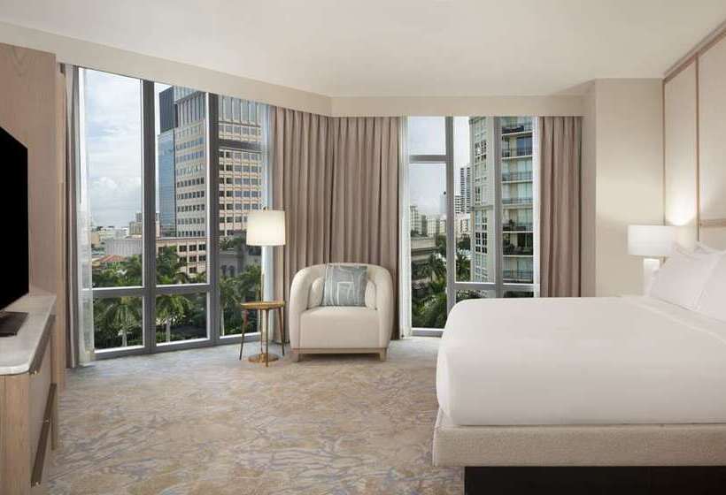 غرفة قياسية مطلة على المدينة, Hilton West Palm Beach