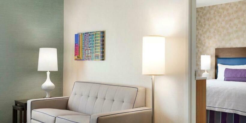 Suite King Size Bed, Home2 Suites By Hilton Milton Ontario