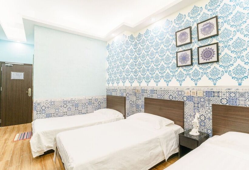 اتاق استاندارد سه نفره, Hou Kong