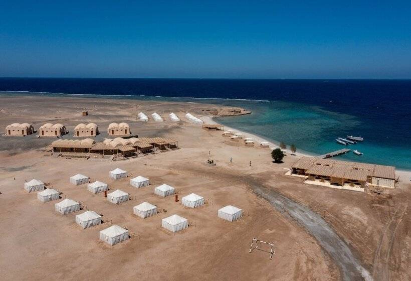 چادر با خدمات رفاهی استاندارد, Marsa Nakari Village