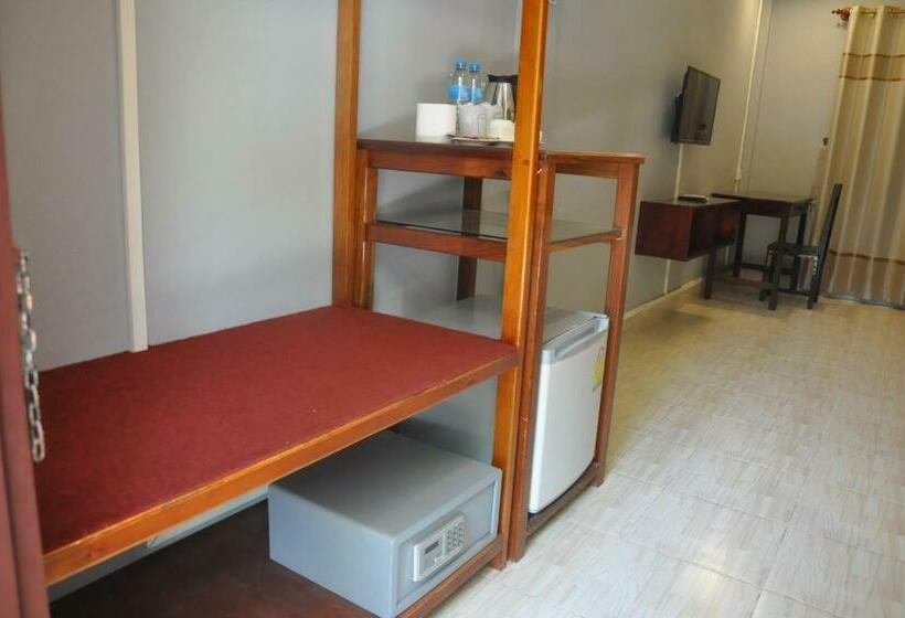 غرفة ديلوكس سرير كينج, Pilgrims Kitchen & Inn