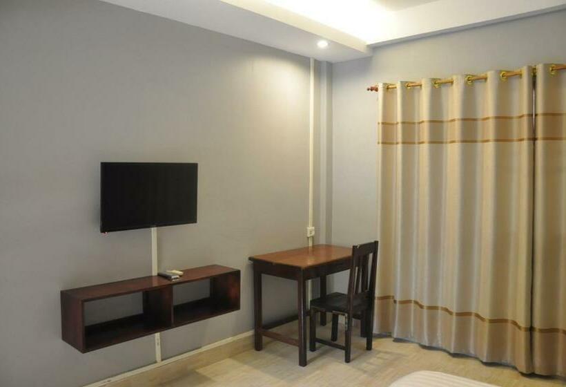 غرفة ديلوكس ثلاثية, Pilgrims Kitchen & Inn