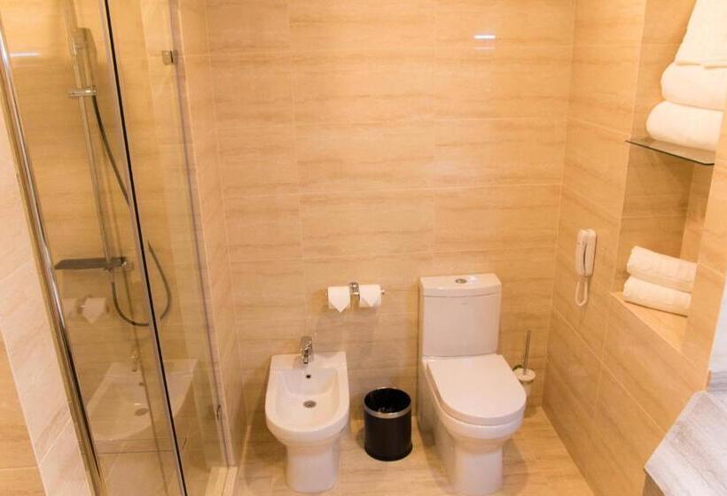 اتاق خانوادگی, Solutel