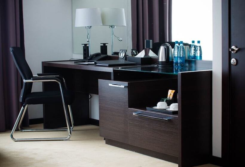 اتاق لوکس, Solutel