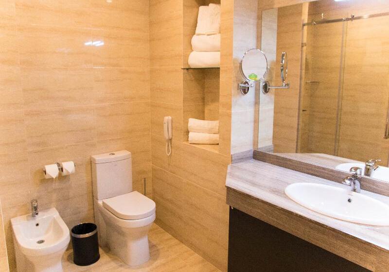 اتاق خانوادگی, Solutel