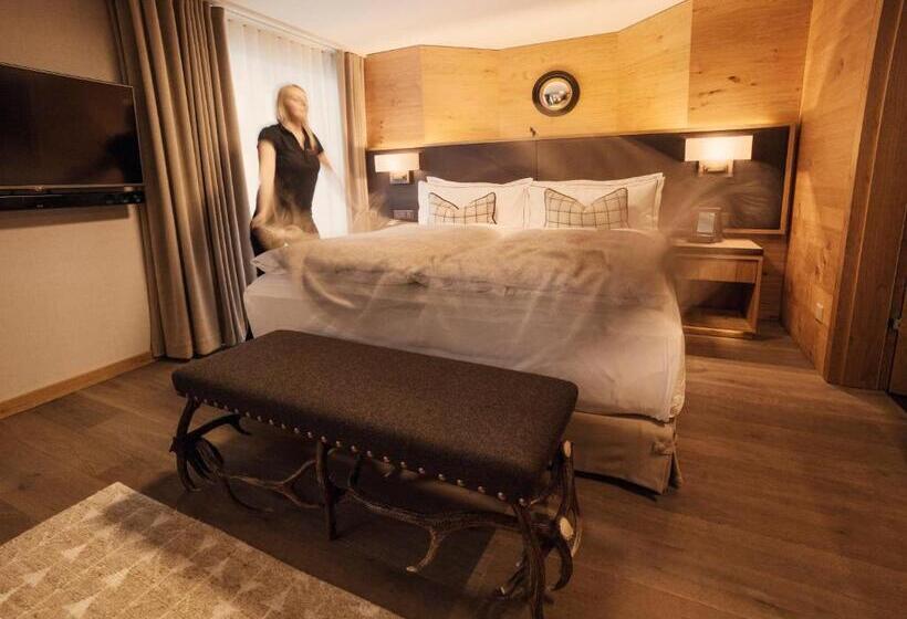 غرفة قياسية, The Capra Saasfee