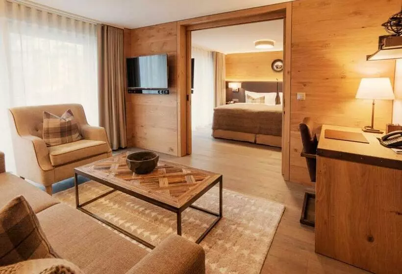 スイート, The Capra Saasfee