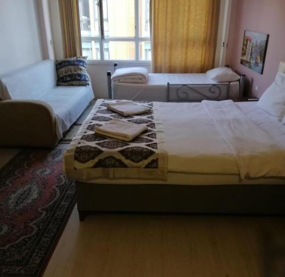 اتاق استاندارد چهار تخته, Istanbul Hotel&guesthouse