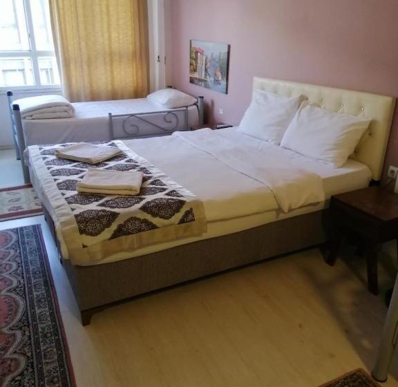 اتاق استاندارد چهار تخته, Istanbul Hotel&guesthouse