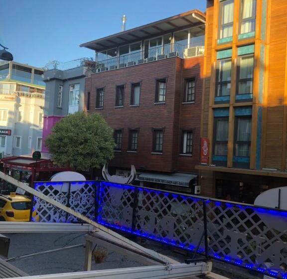 اتاق استاندارد سه نفره, Istanbul Hotel&guesthouse