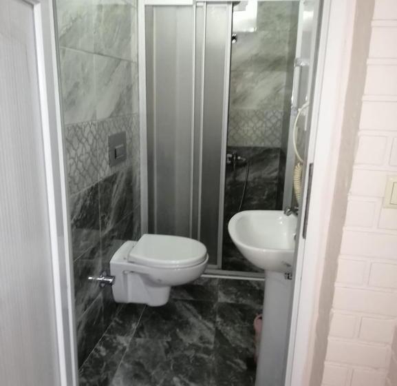 اتاق استاندارد چهار تخته, Istanbul Hotel&guesthouse