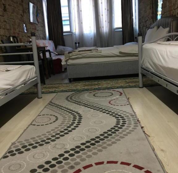 اتاق استاندارد چهار تخته, Istanbul Hotel&guesthouse
