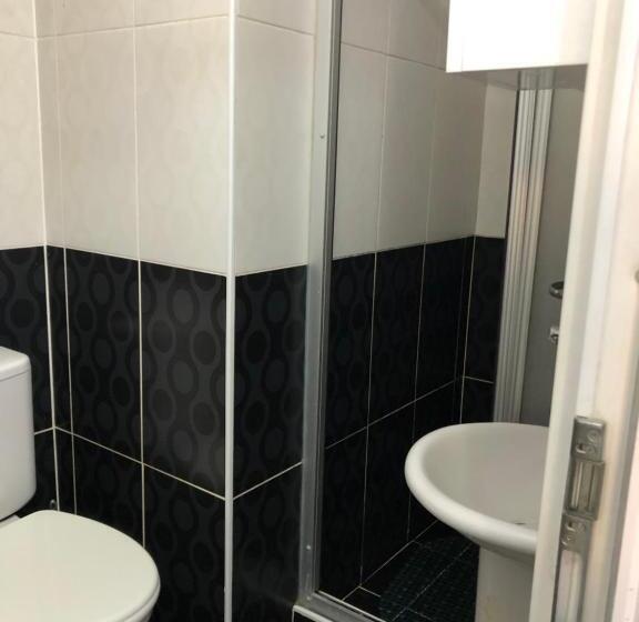 اتاق استاندارد سه نفره, Istanbul Hotel&guesthouse