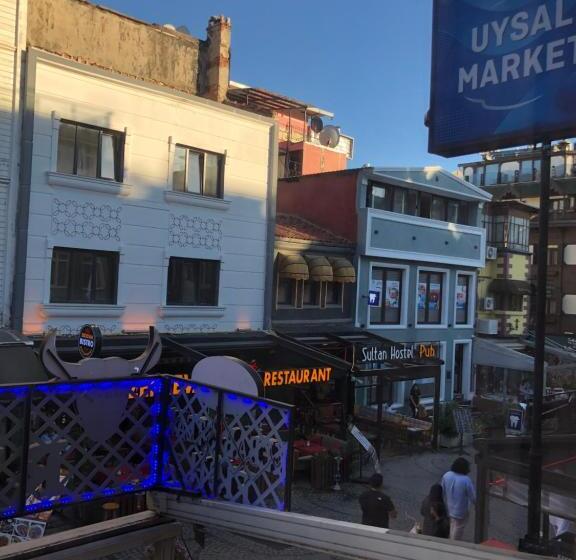 اتاق استاندارد سه نفره, Istanbul Hotel&guesthouse