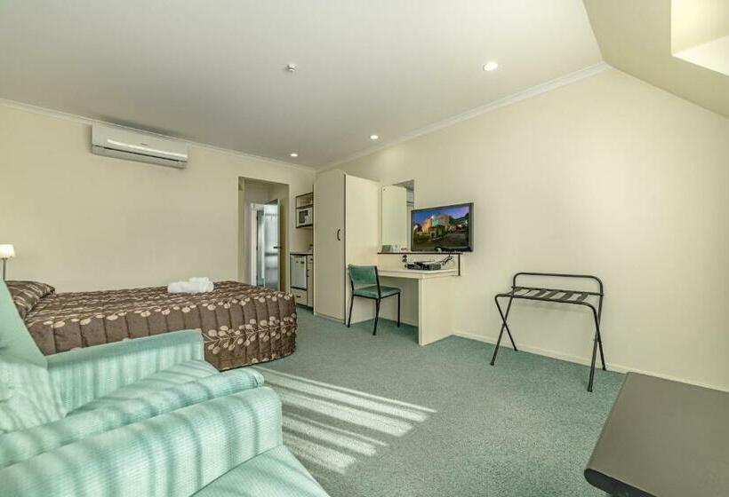 غرفة قياسية مزوَّدة بجاكوزي, Legends Motel