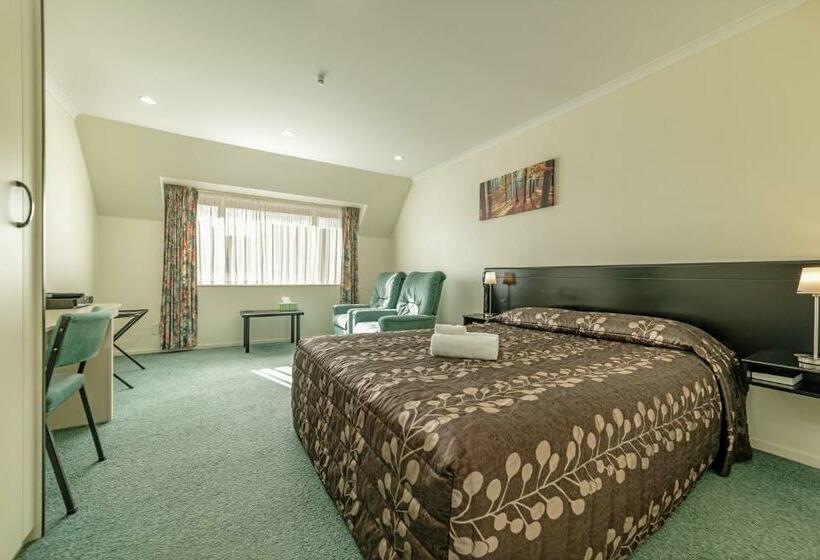 غرفة قياسية مزوَّدة بجاكوزي, Legends Motel