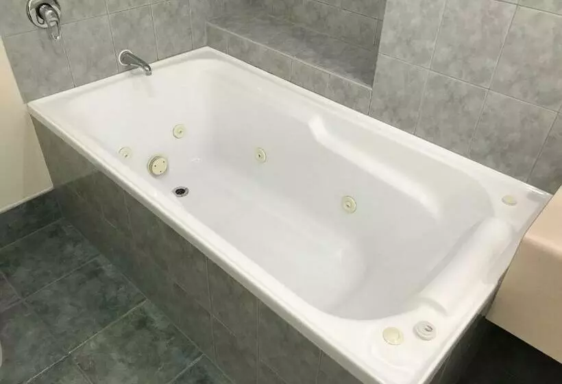 バスタブ付きスタンダードルーム, Legends Motel