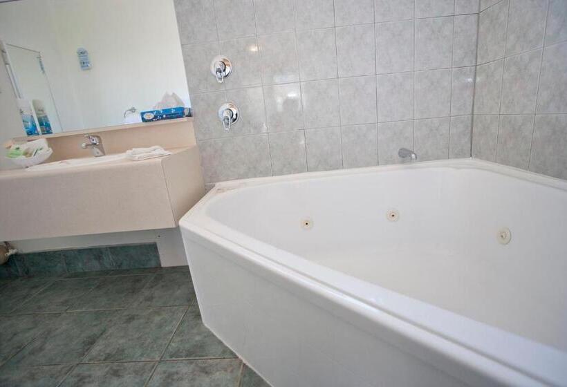 غرفة قياسية, Legends Motel