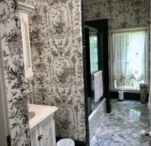 レイクビュースタンダードルーム, Oakcliff Bed And Breakfast