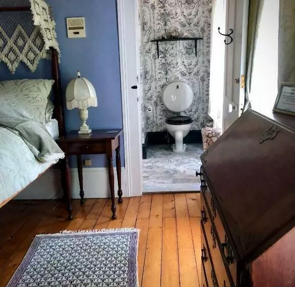レイクビュースタンダードルーム, Oakcliff Bed And Breakfast