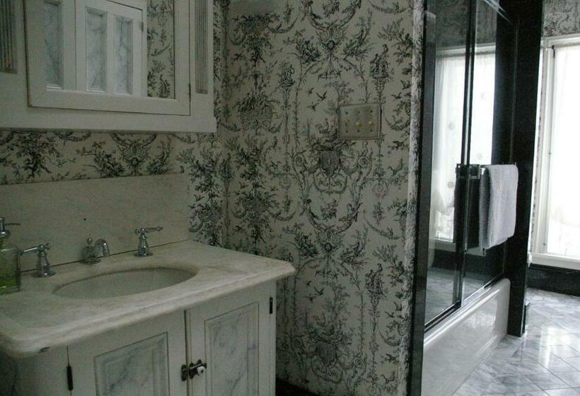 レイクビュースタンダードルーム, Oakcliff Bed And Breakfast